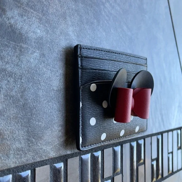 disney x kate spade new york other minnie mouse cardholder - Picture 4 of 16